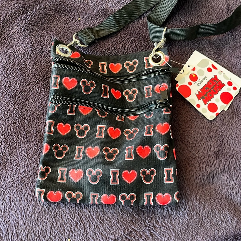 NWT Disney I heart Mickey crossbody bag with two zip pockets